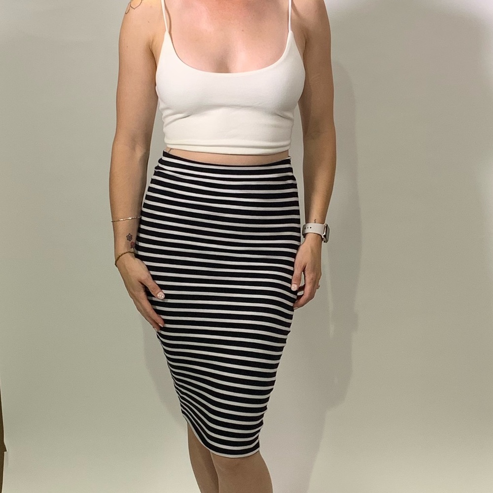 H&M Basics Stretchy Cotton Pencil Skirt
